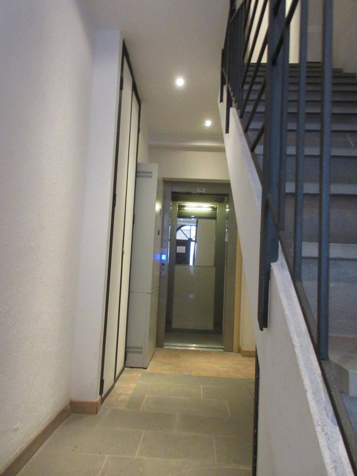 Aparthotel Torretta Eight Трієст Екстер'єр фото